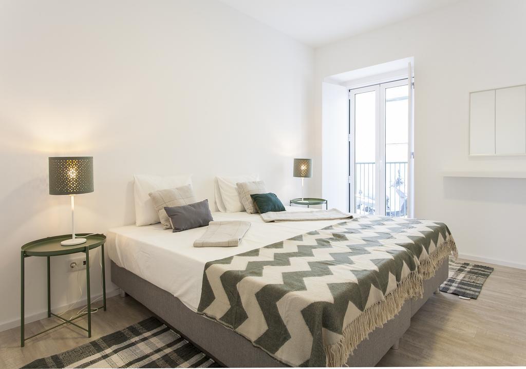 Castelo Picao Apartments ลิสบอน ภายนอก รูปภาพ